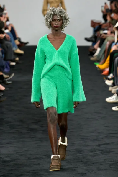 Look 20